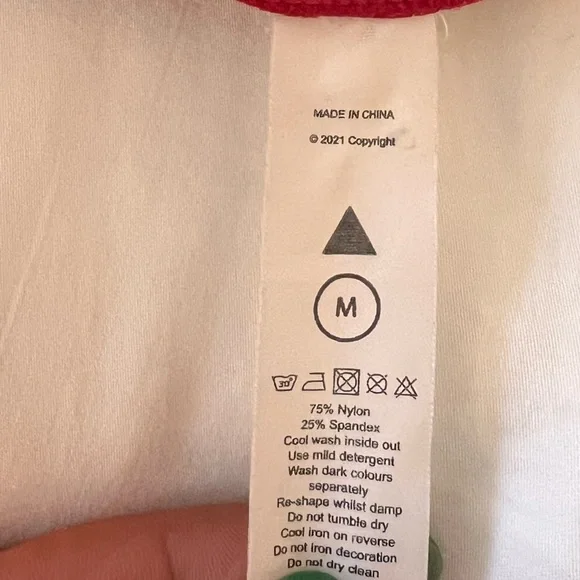 Vitality (balance athletica) red cloud rider shorts - Picture 3 of 3